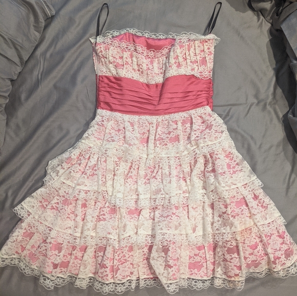 Betsey Johnson Lace Mini Tea Party Dress!! - Picture 4 of 7